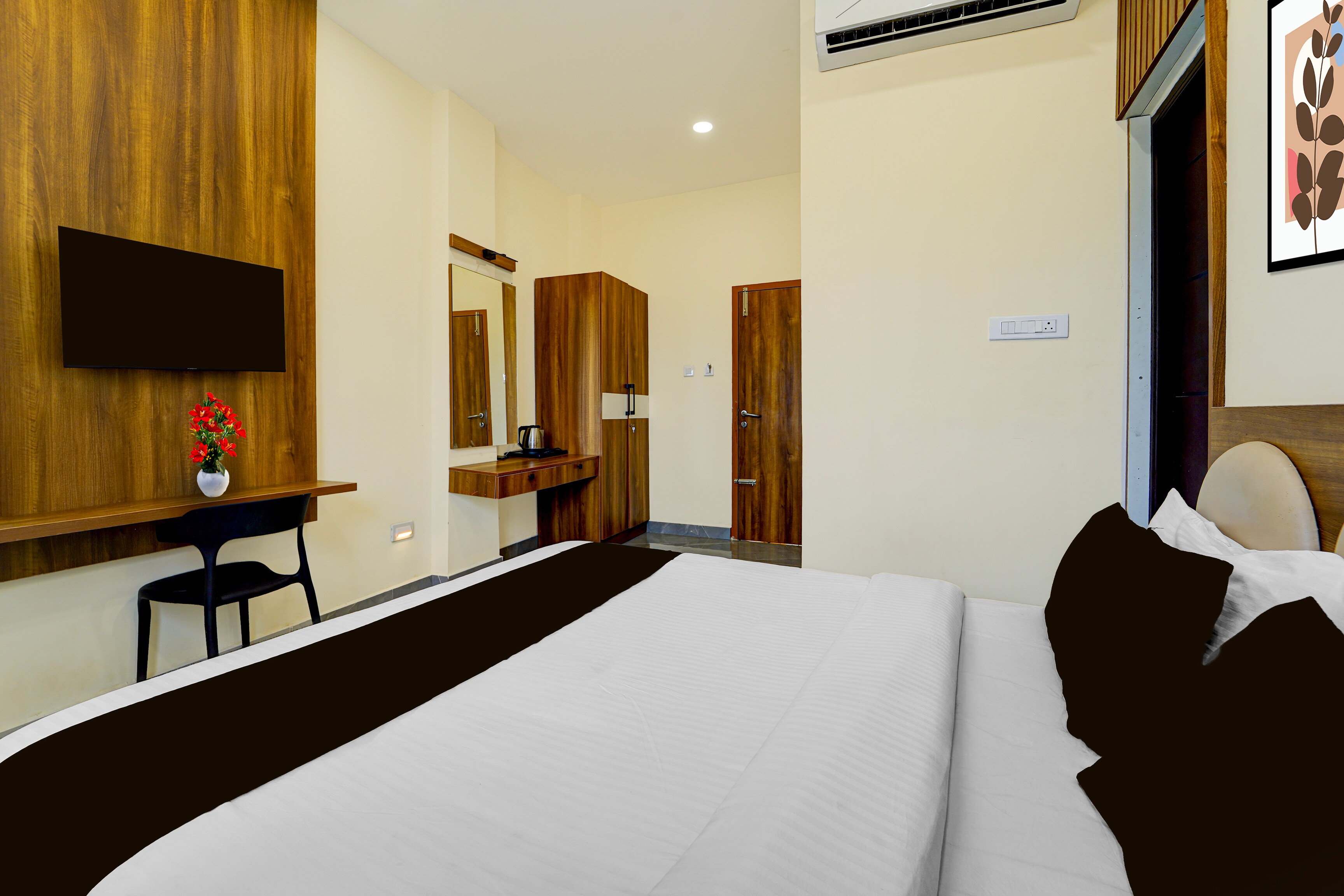 Townhouse Vaigai Riverview Madurai Formerly Vijaya Garden - Tap to explore photos