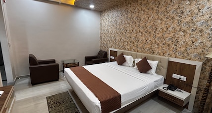 Spree Ashodev Hotel Room Type - Superior Room