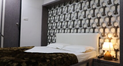 Hotel Fantacee Room Type - Executive AC Room