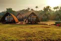 Golven Resort I Restaurant & Pool