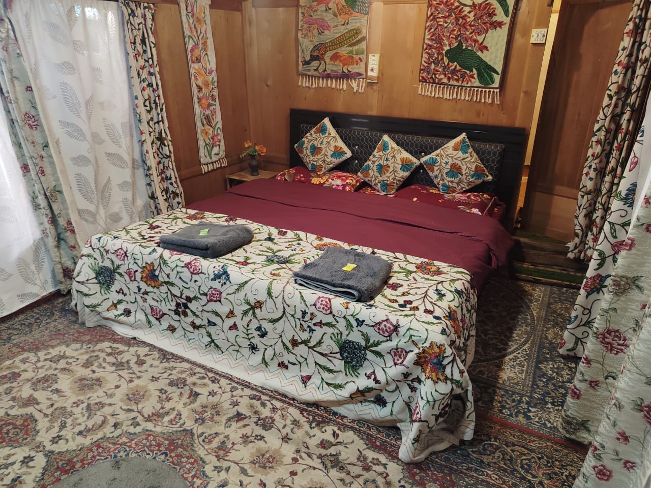The Bombay Heritage Group of Houseboats - Tap to explore photos