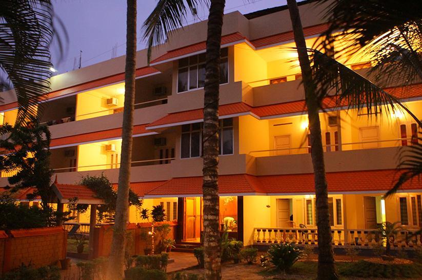 Golden Sands Beach Resort - Tap to explore photos