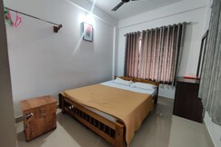 Sivaranjini Tourist Home