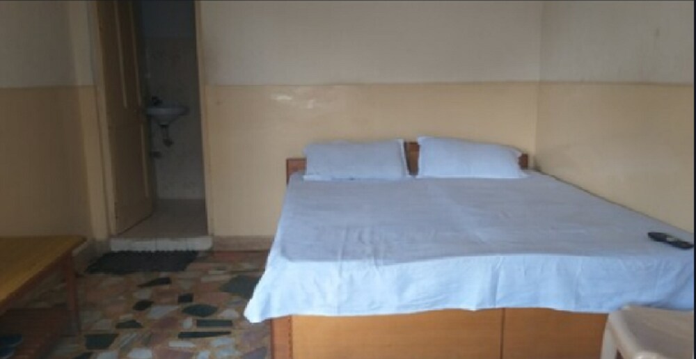 Hotel Nishant - Tap to explore photos