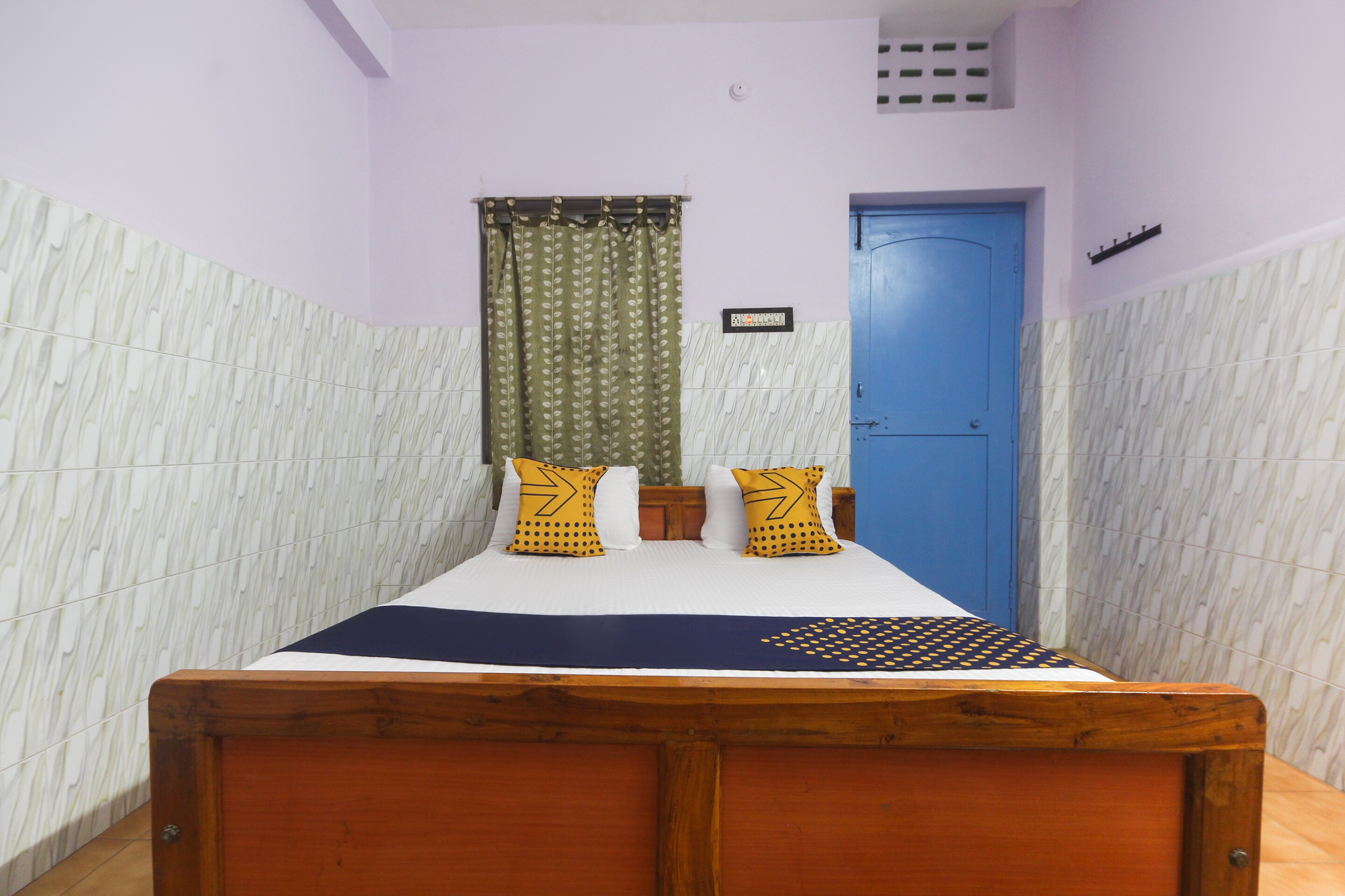 Hotel O by OYO Jamal Jsr Lodge - Tap to explore photos