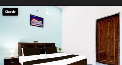 JK 06 Residency & Restaurant Room Type - Deluxe Room with Hill View King Bed
