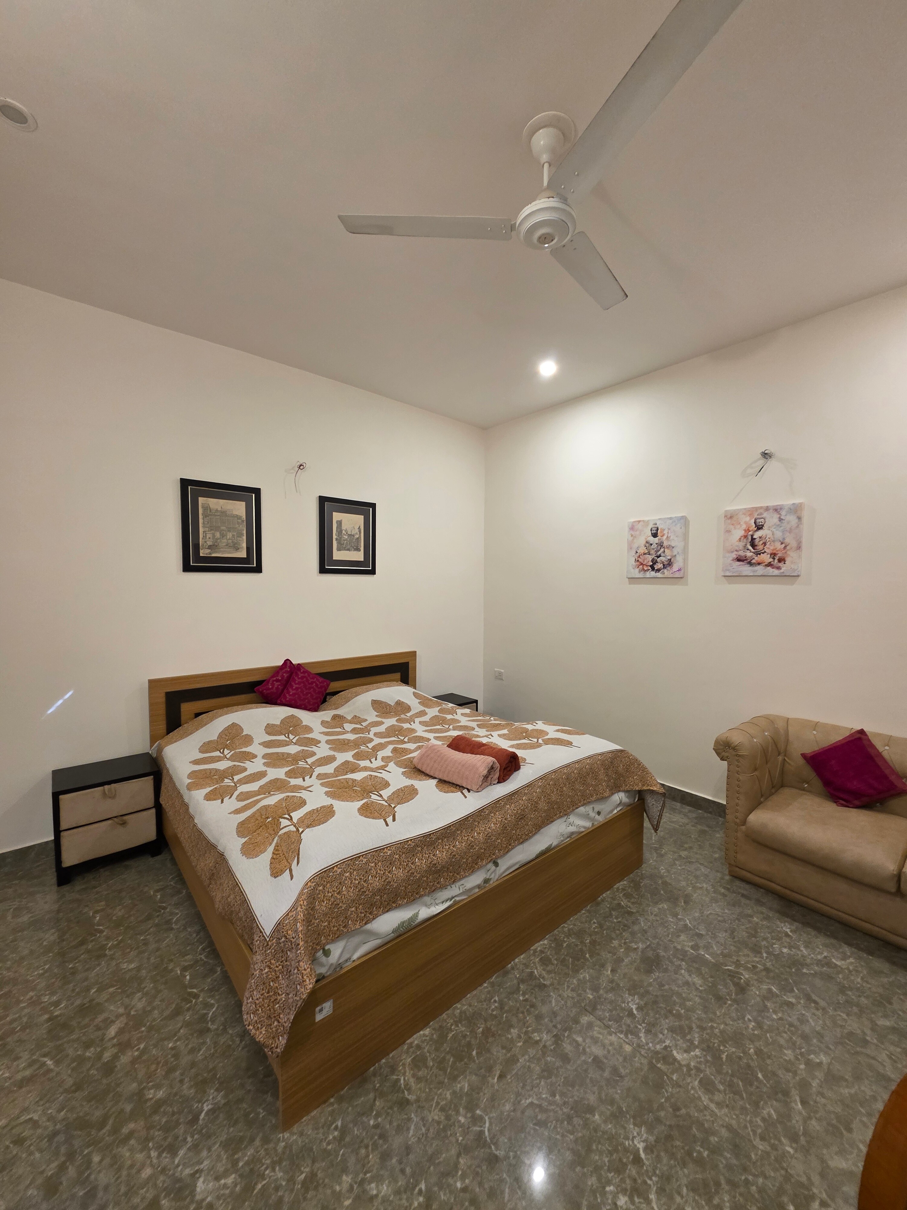 Ghare Stays 2BHK With PrivateTerrace By Homeyhuts - Tap to explore photos