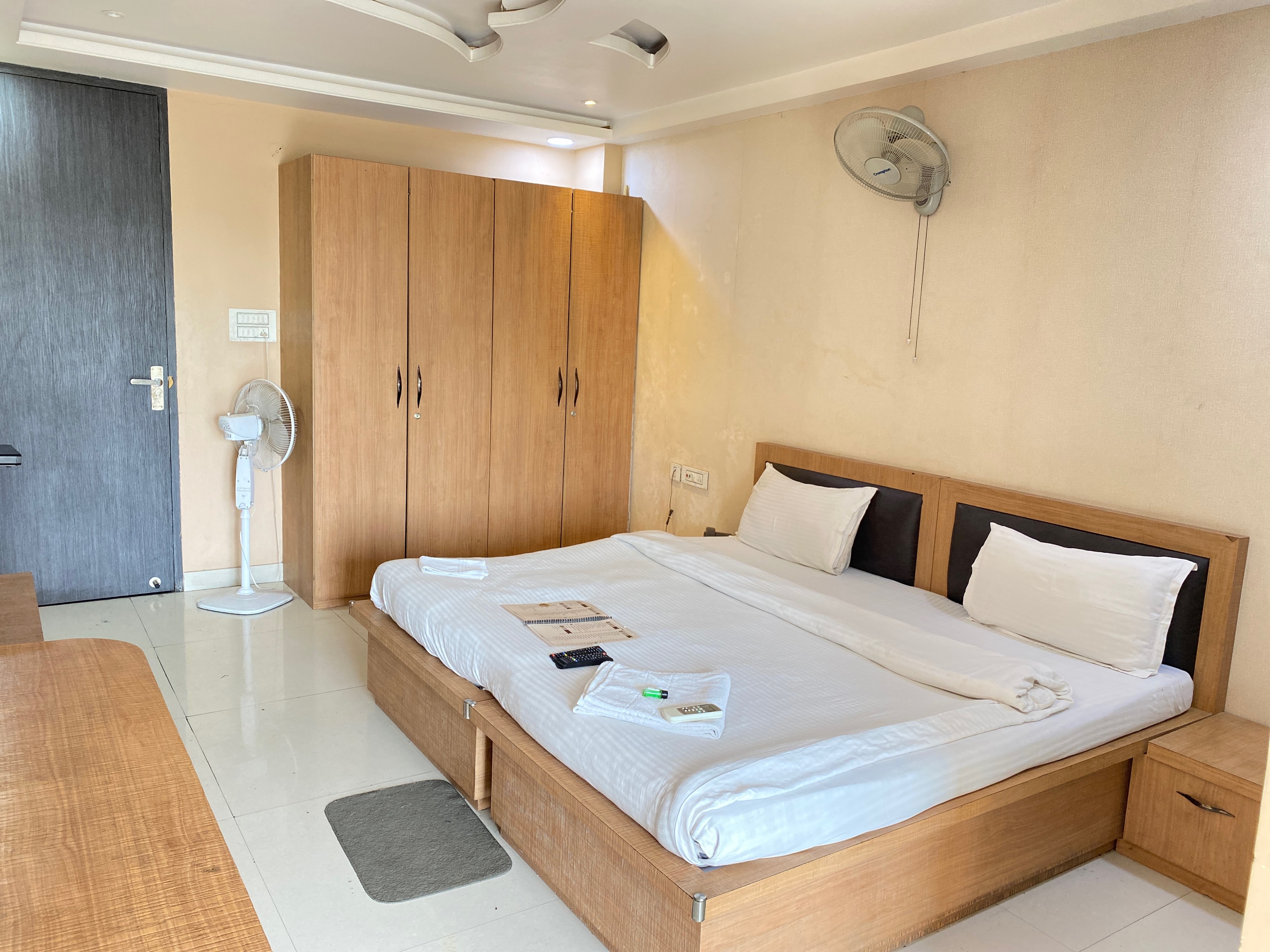 MOODY MOON HOTEL - Tap to explore photos