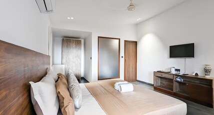 Aqua Beach Stays Room Type - Superior Room with Balcony