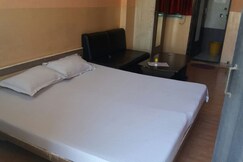 Address of Hotel Royal Inn