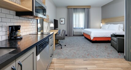 Candlewood Suites DFW WEST - HURST, an IHG hotel Room Type - 1 King Studio Ste Comm Access Roll Shwr