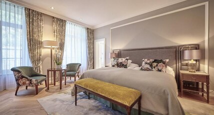 Victoria Jungfrau Grand Hotel & Spa Room Type - Superior Double Room Victoria Jungfrau Grand Hotel & Spa Room Type - Superior Double Room