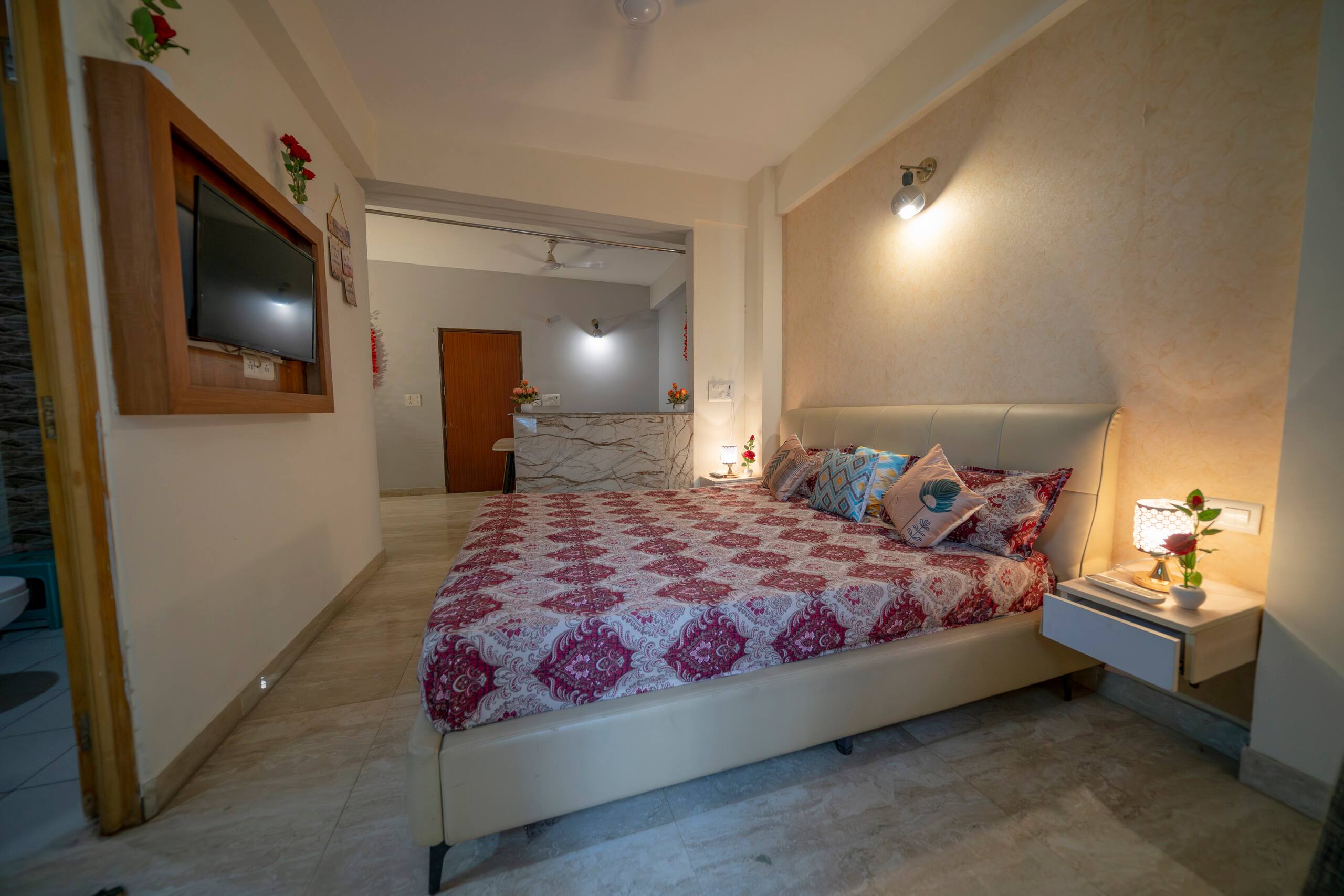Madhav Orchid 1BHK Studio Apartment By Homeyhuts - Tap to explore photos