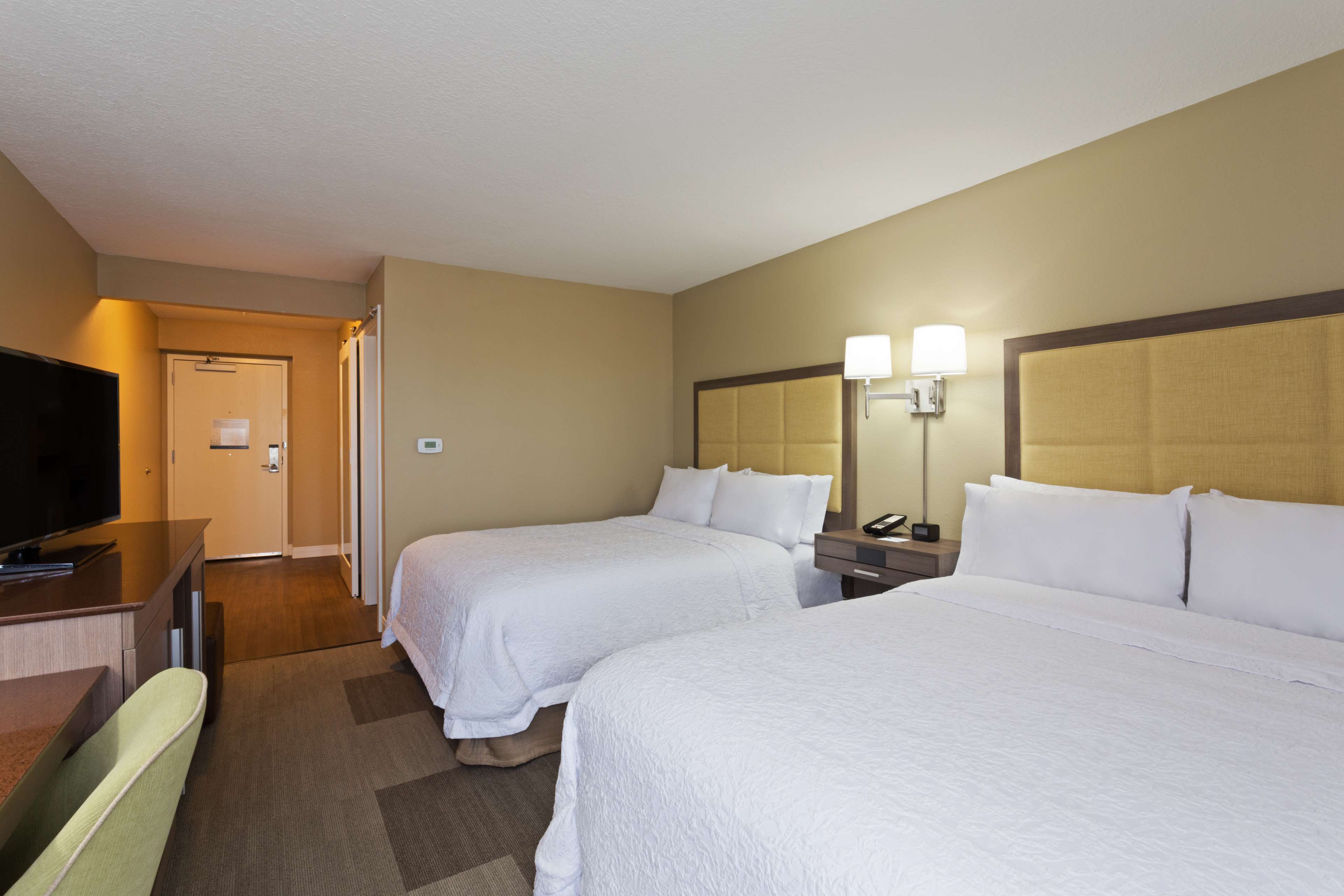 Hampton Inn by Hilton Sault Ste Marie - Tap to explore photos