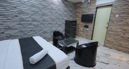 Hotel MR Room Type - Deluxe Room