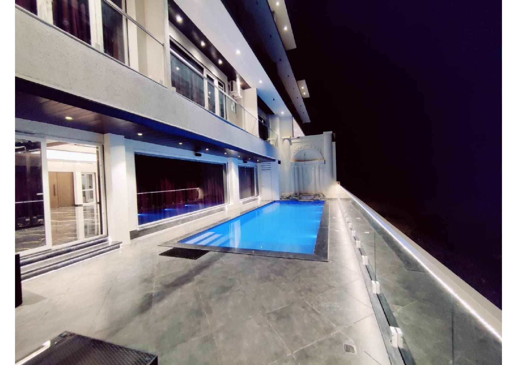 Villa Maxon 7BHK with Pvt Pool - Tap to explore photos