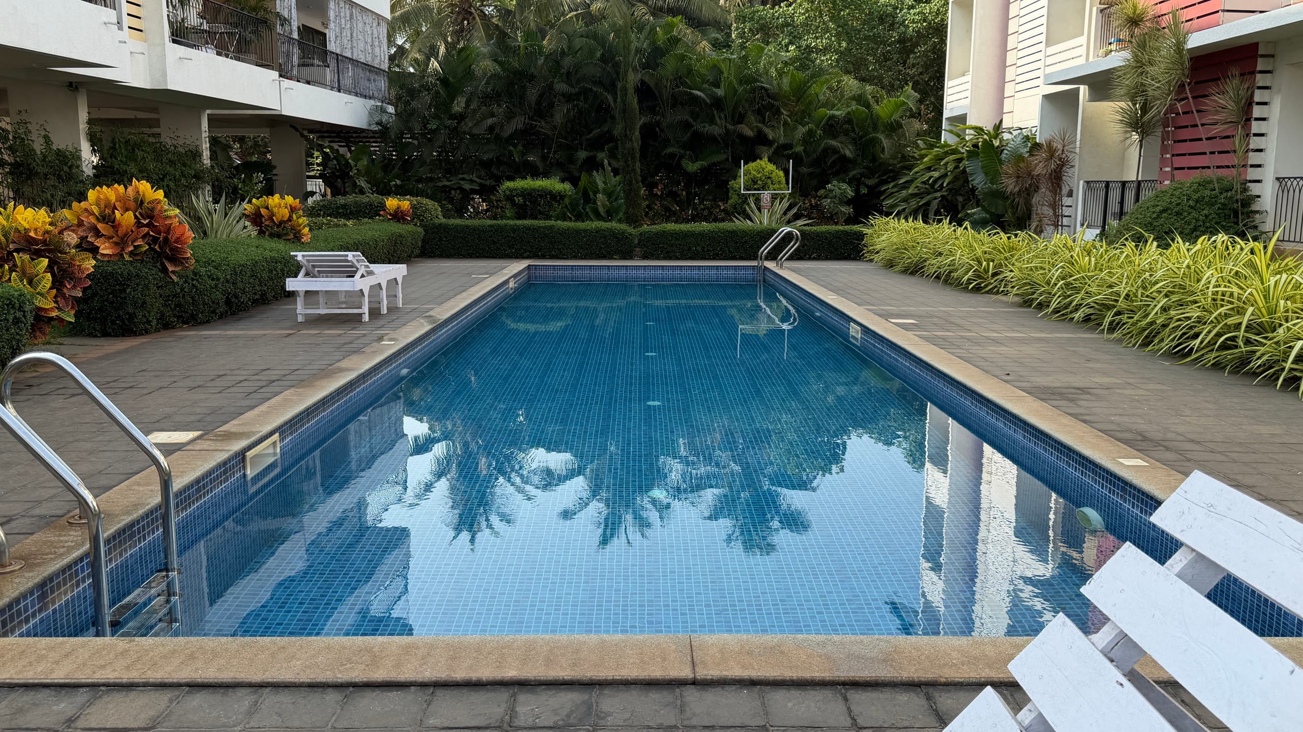 Faodail 9 Gardenview 1BHK Acron Seawinds Baga - Tap to explore photos