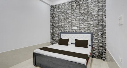 SPOT ON The Soraon Residency Room Type - Classic