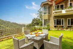 StayVista at Shimla Manor