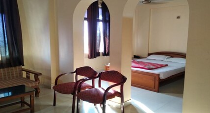 HOTEL MERIDIAN PALACE Room Type - Standard Room Non AC