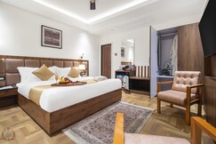 Hotel Senorita (Heritage)  Dal Lake