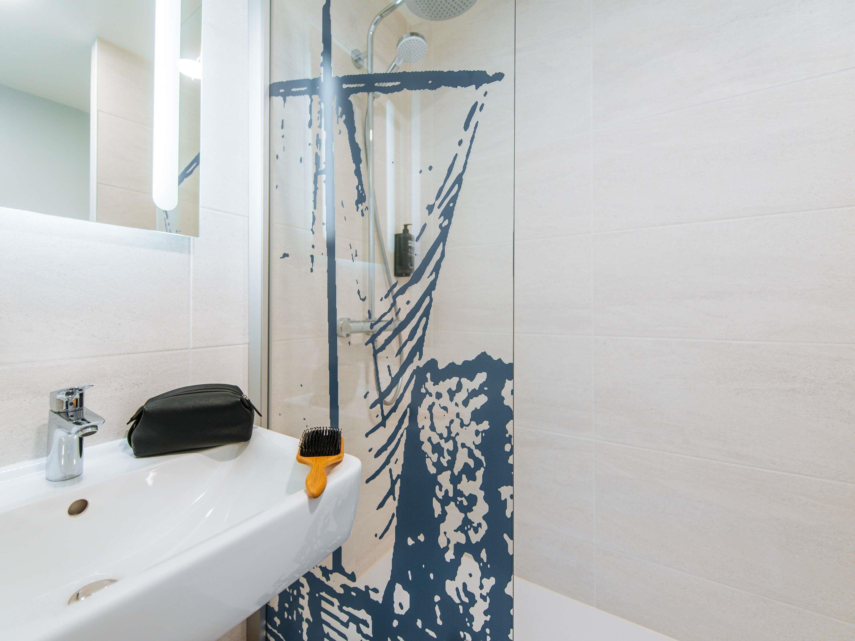 IBIS STYLES ANCENIS CENTRE - Tap to explore photos