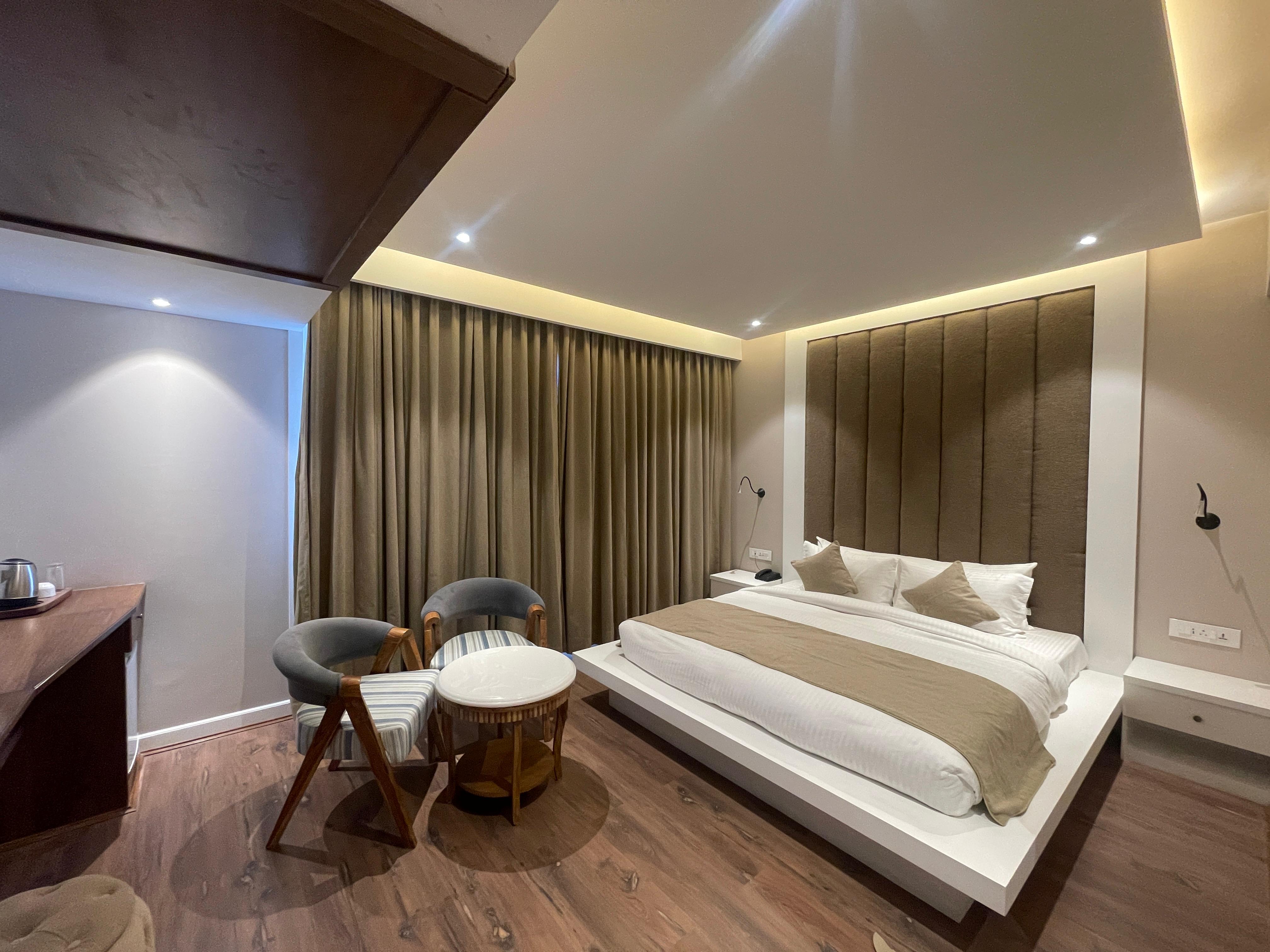 Rega Irman Luxury, Srinagar - Tap to explore photos