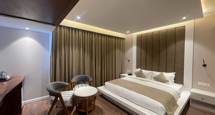 Rega Irman Luxury, Srinagar Room Type - Club jacuzzi