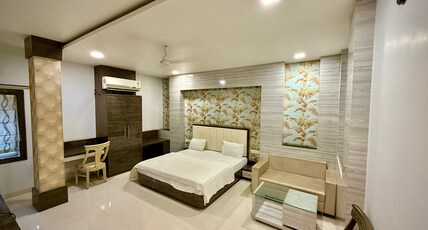 Hotel Shree Agnihotri Room Type - delux