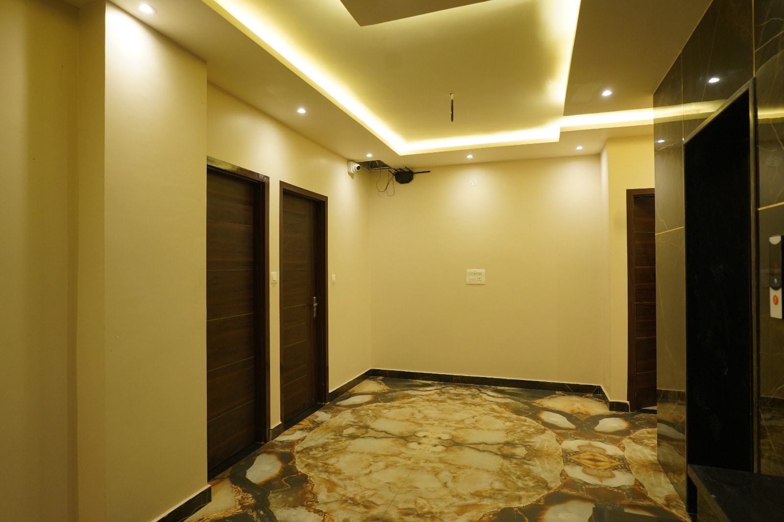 Hotel Gandhi -200 M from Alwar Bus Station - Tap to explore photos