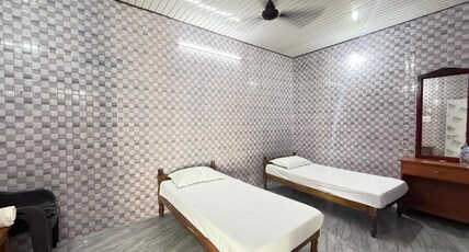 Parsha Ocean Breeze Inn Room Type - Twin Room