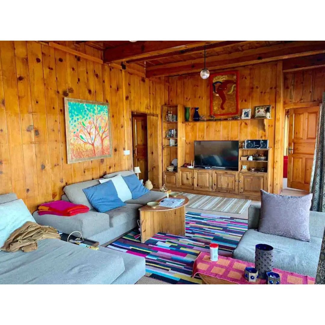 Avalon 5 Bedroom Cottage | Mountain View - Tap to explore photos