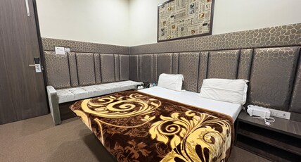 Hive Hotel Room Type - King Bed Room