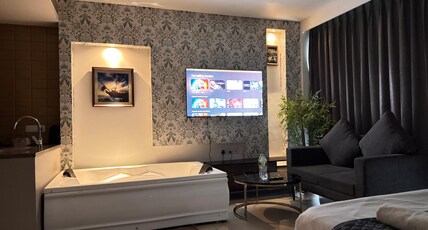 Studio with private jacuzzi Room Type - Studio with private jacuzzi
