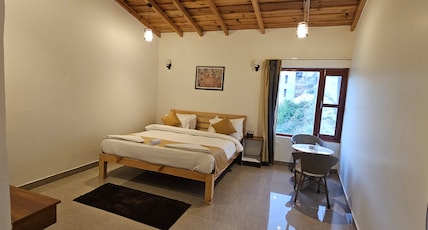 Hotel Vardaan Hills Room Type - Wooden Room Hotel Vardaan Hills Room Type - Wooden Room
