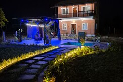 Fully managed farm house for stay