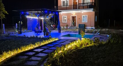 Fully managed farm house for stay Room Type - Fully managed farm house for stay