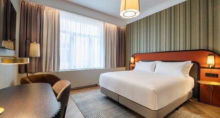 DoubleTree by Hilton Brussels City Room Type - KING DELUXE ROOM WITH VIEW