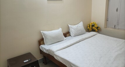 Red king home stay Room Type - Bedroom 2