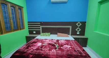 Pari Home Stay Room Type - Deluxe AC Room