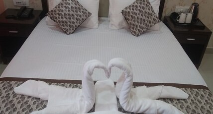 HOTEL SHAH'Z PALACE Room Type - Deluxe Room