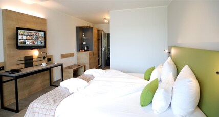 Best Western Hotel Polisina Room Type - 1 Double Bed, Comfort Room, Flat Screen Television, Kettle, Free W-Lan, Full Breakfast Best Western Hotel Polisina Room Type - 1 Double Bed, Comfort Room, Flat Screen Television, Kettle, Free W-Lan, Full Breakfast