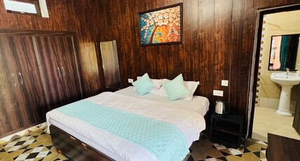 Shantiraj Hill View Room Type - Standard Double Room