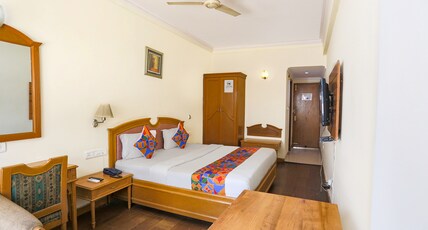 FabHotel Altus Room Type - Deluxe Room