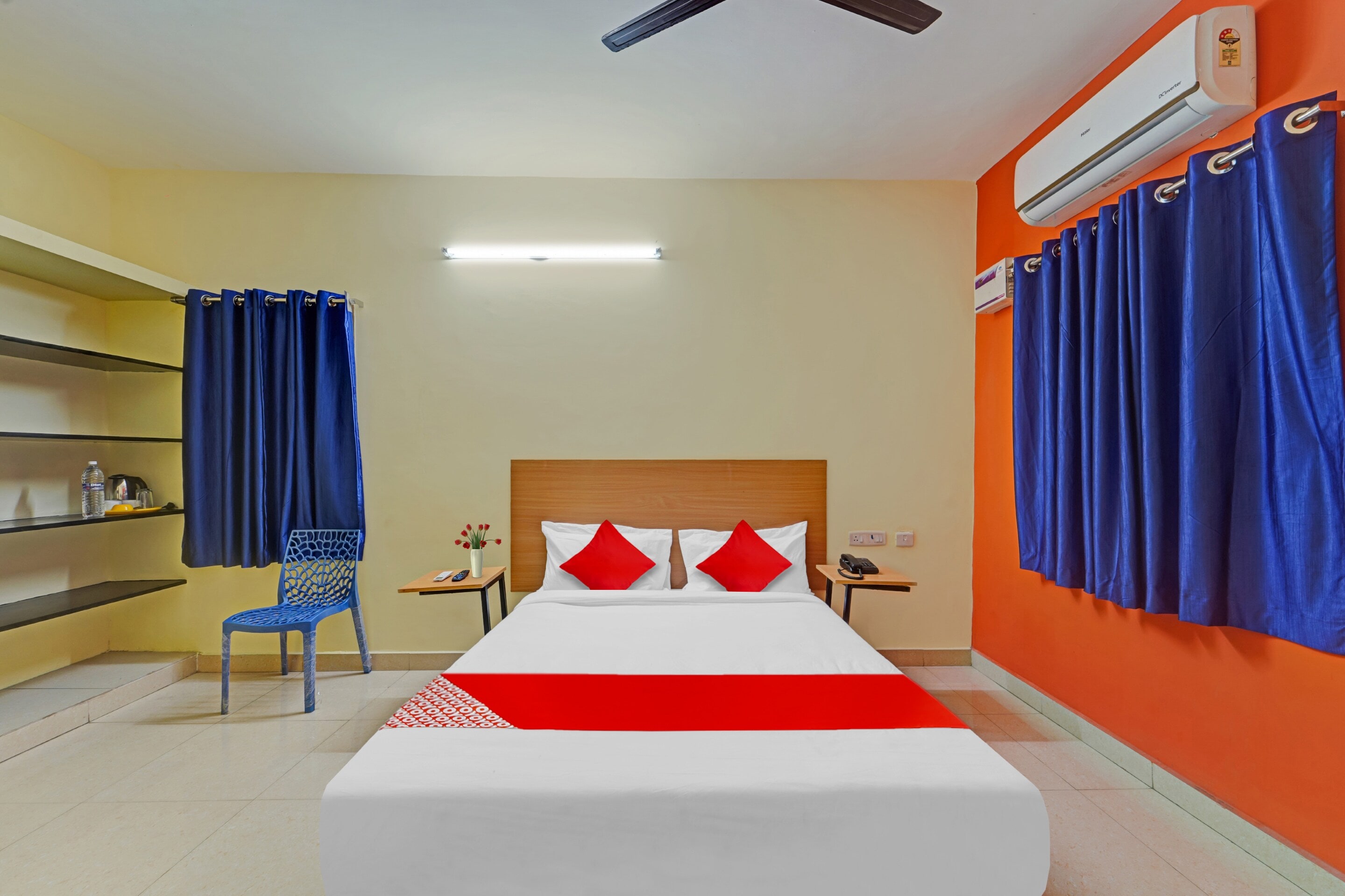 Hotel O DNA HOTELS - Tap to explore photos