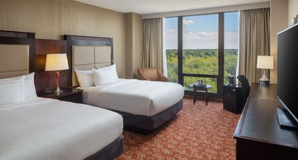 DoubleTree by Hilton Cherry Hill Philadelphia Room Type - 2 QUEEN BEDS W RIVER VIEW