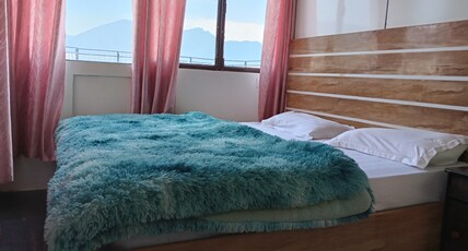 Jitendra home stay Room Type - Bedroom