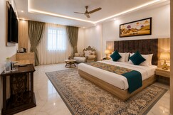 Hotel West End @ Delhi Airport By Luxury Group