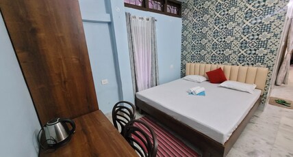 Heem's Homestay | Rooms & Kitchen |10min from GNRC 6th Mile Room Type - 1 BHK AC With Private Kitchen & Living Room