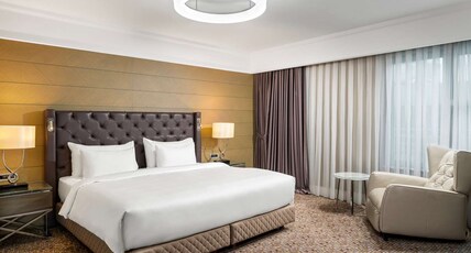 Radisson Blu Hotel, Istanbul Sisli Room Type - Executive Room-City View amp; Lounge Access Radisson Blu Hotel, Istanbul Sisli Room Type - Executive Room-City View amp; Lounge Access